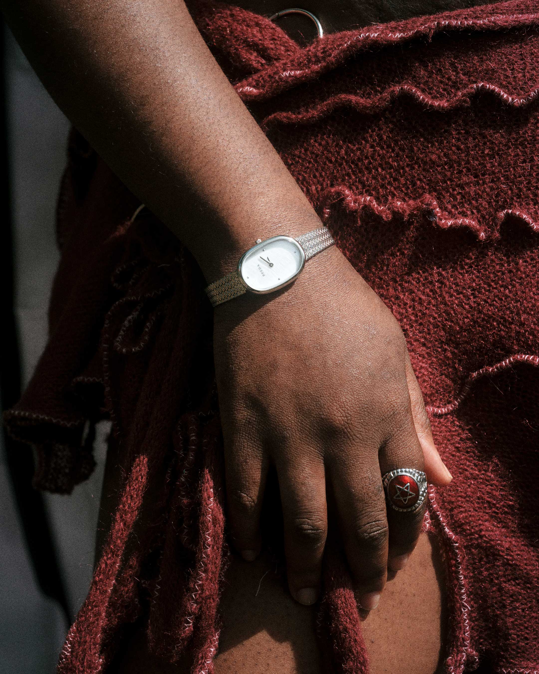 Jane (Tethered) - Silver/Pearl - Image 5